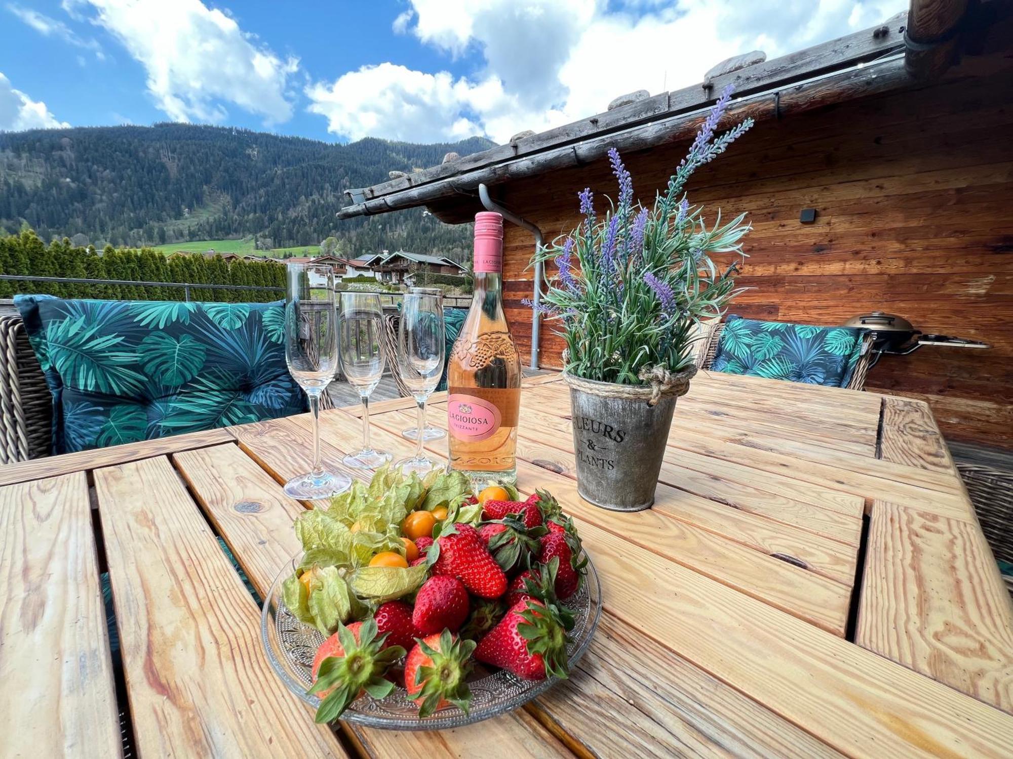 Hideaway Design Chalet By Belle Stay Kitzbühel Zewnętrze zdjęcie
